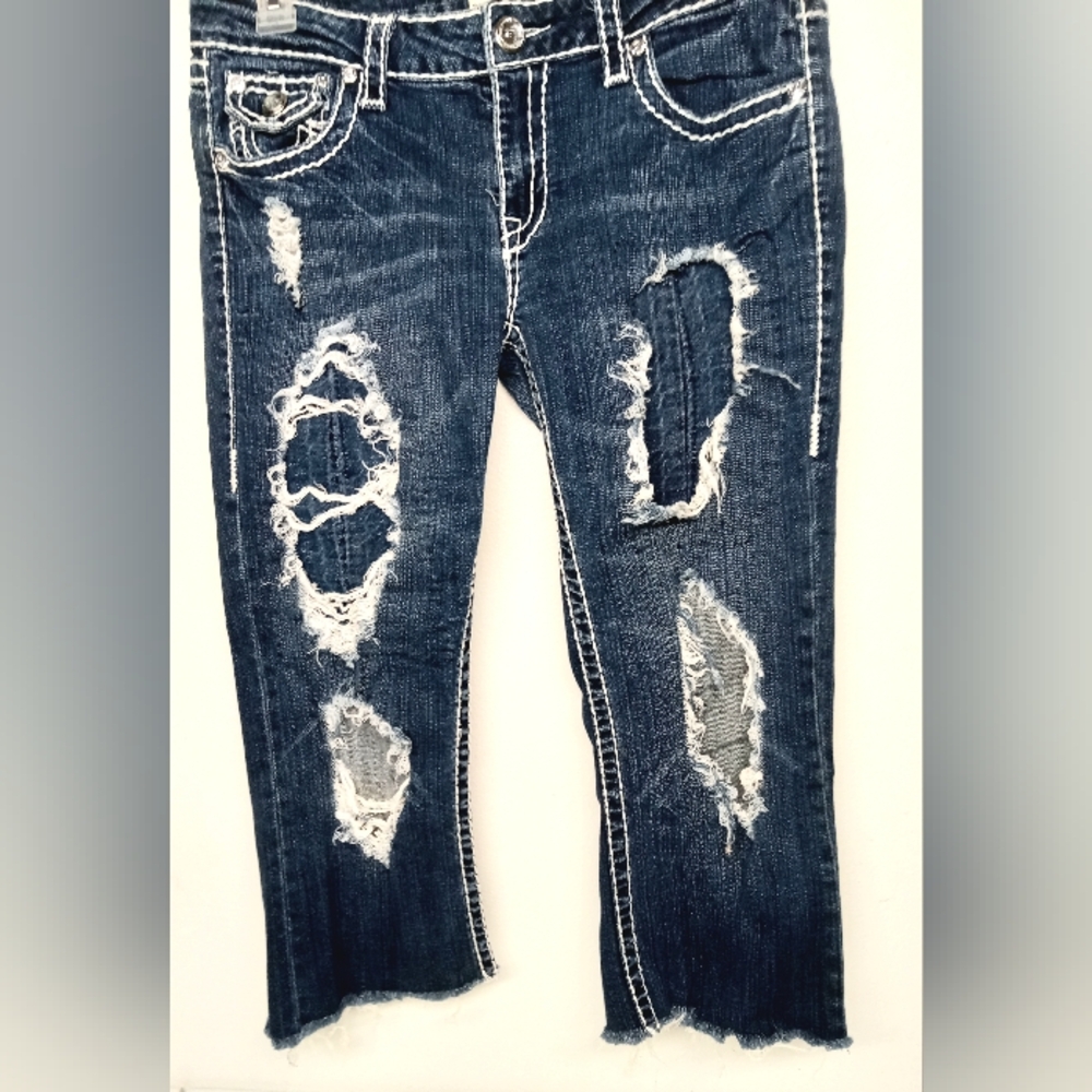 LA idol capris distressed cut off capries 32"